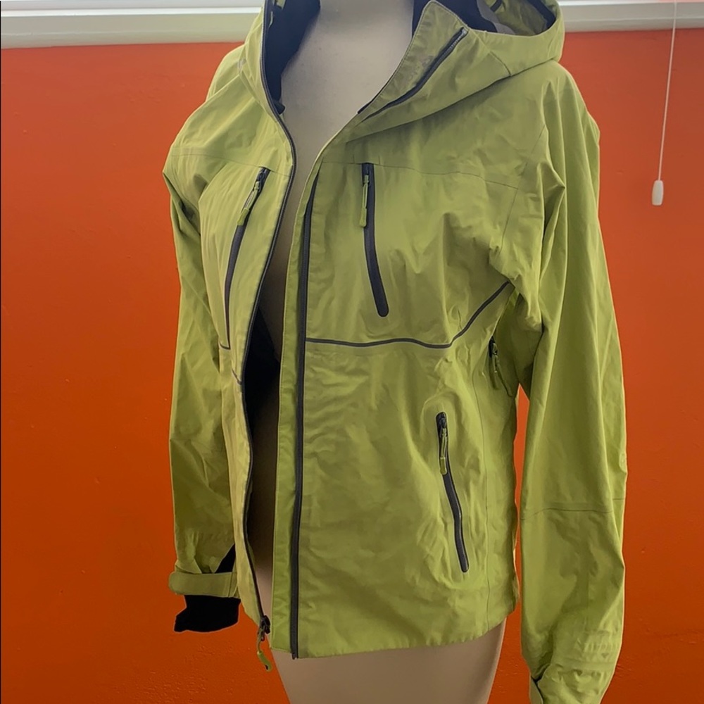 Stoic neon green ski shell - Men’s S